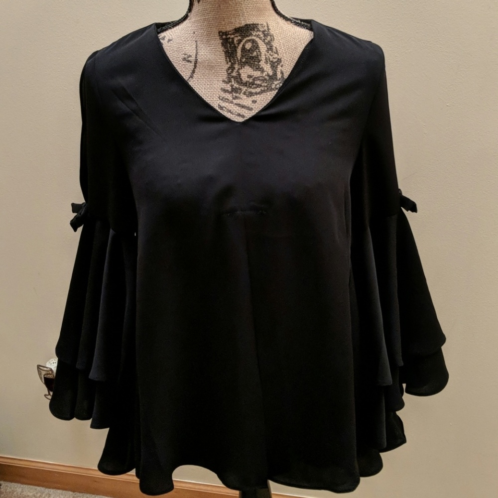 NWT LADIES BLACK SLIT BELL SLEEVE BLOUSE